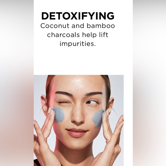 GLAMGLOW Supercleanse “Clearing Cream-To-Foam Cleaner” (New!) Full size - Picture 7 of 10